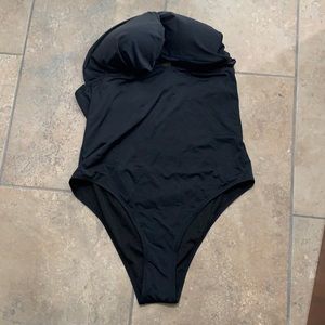 Cupshe 1 piece bathing suit